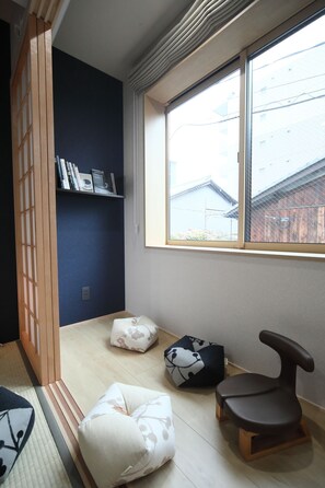 Private Vacation Home | 2 bedrooms, free WiFi, bed sheets