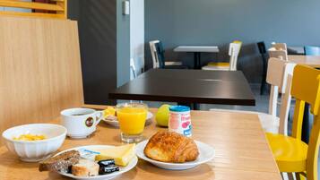 Dagelijks ontbijtbuffet (toeslag)