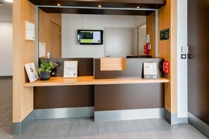 Lobby - B&B Hotel Nantes Savenay (Savenay)