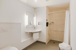 Sistema de insonorización, cunas, wifi y acceso para silla de ruedas 