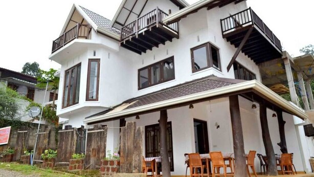 Exterior - Grand 39 (Ella)