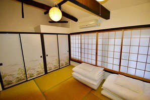 獨棟房屋 (Private Vacation Home) | 4 間臥室、獨特裝潢、遮光布/窗簾、床單