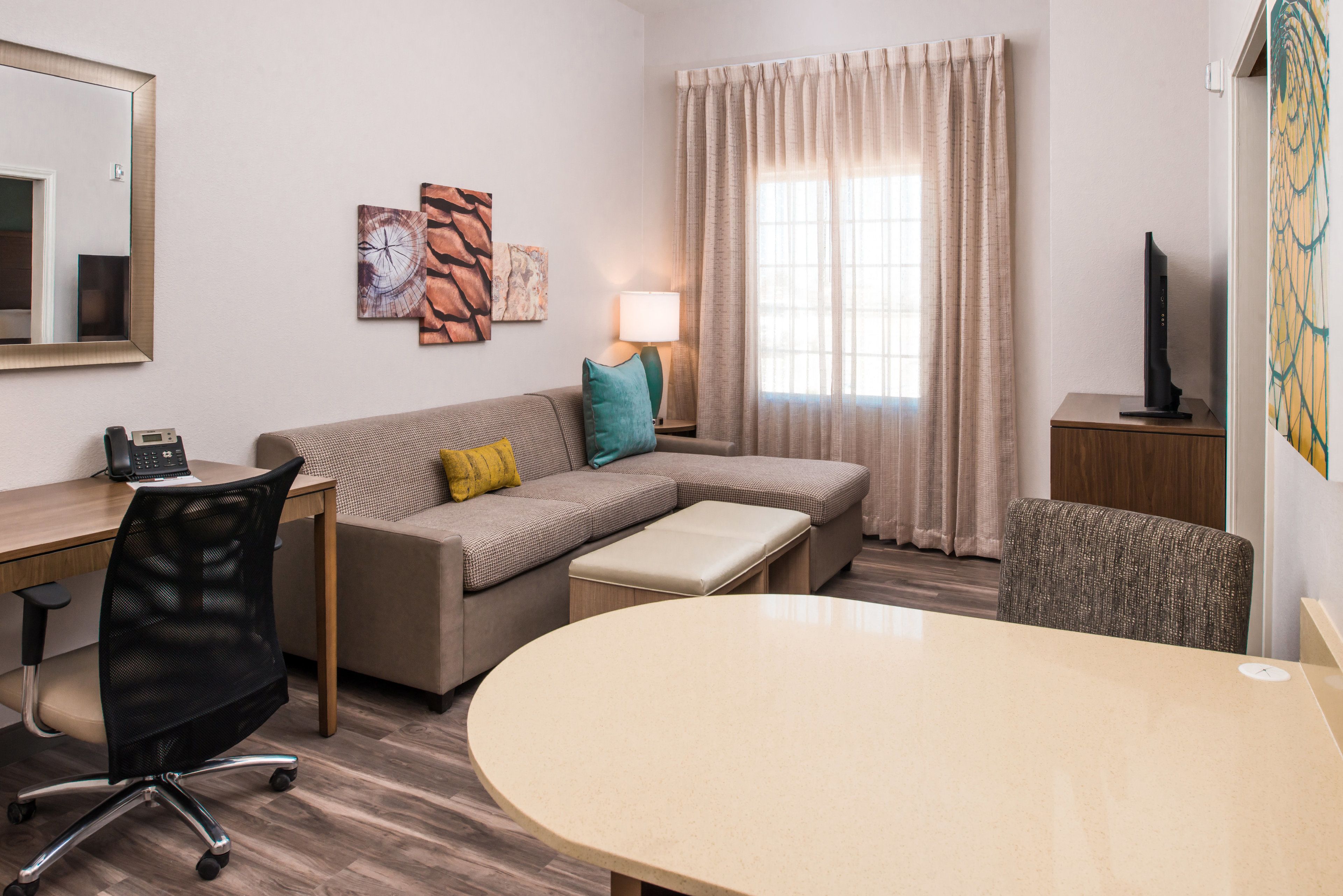 Suite, 1 Bedroom, Accessible (Communication, Roll-In Shower) | Desk, free WiFi