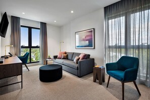 Minibar, in-room safe, individually furnished, desk