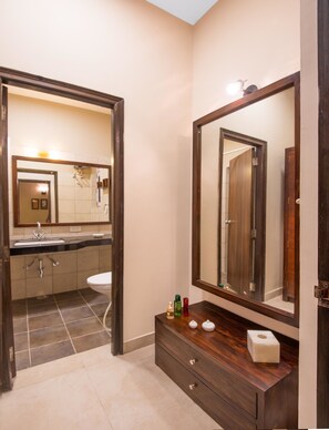 Luxury Double Room | Blackout curtains, rollaway beds, free WiFi, bed sheets - Zade Mount View (Udaipur)