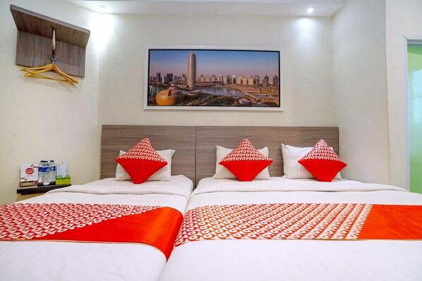 Desk, free WiFi, bed sheets