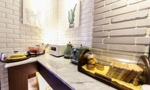 Interior - Brooks Hotel (Tongyeong)