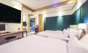 Premium bedding, down duvets, individually decorated - Brooks Hotel (Tongyeong)