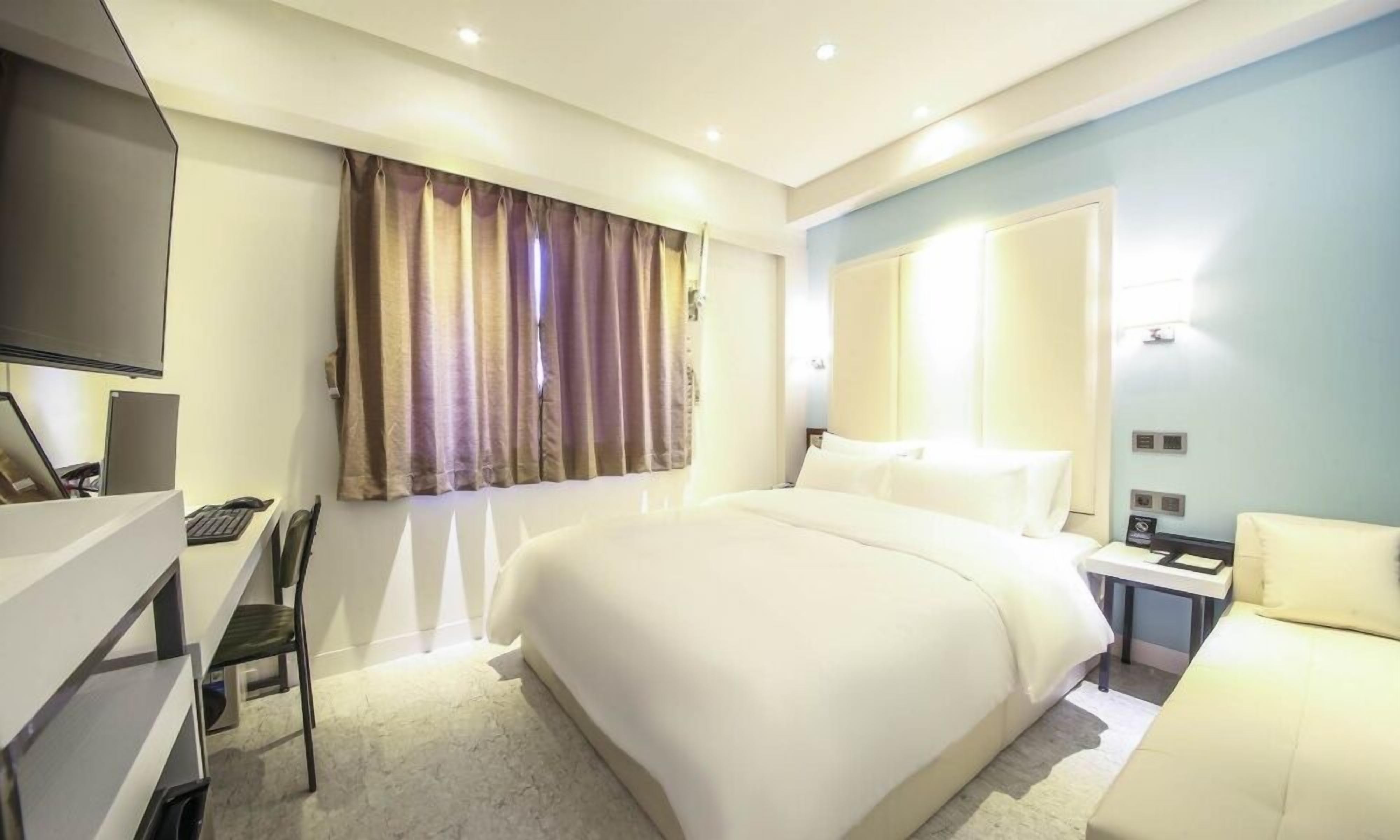 Phòng đôi Superior | Bộ đồ giường cao cấp, chăn bông, trang trí khác biệt 
