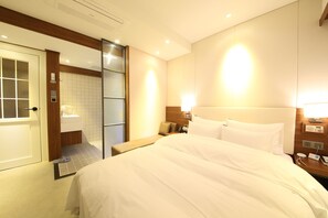 Literie de qualité supérieure, couette en duvet d'oie, bureau