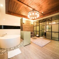 Bañera profunda