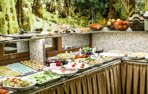 Petit déjeuner buffet compris tous les jours