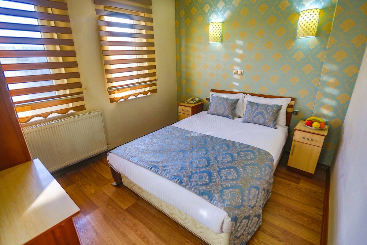 Soundproofing, WiFi (free), bed sheets