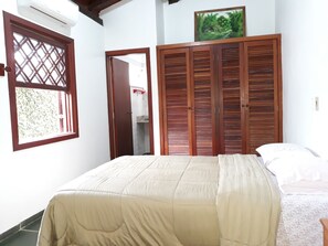 4 chambres, accès au Wi-Fi (inclus)