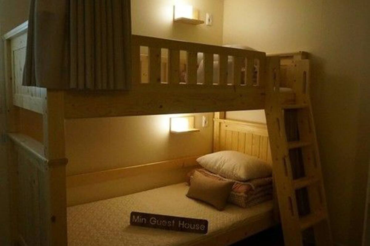 Dormitorio compartido, solo para mujeres (2 people) | Wifi gratis