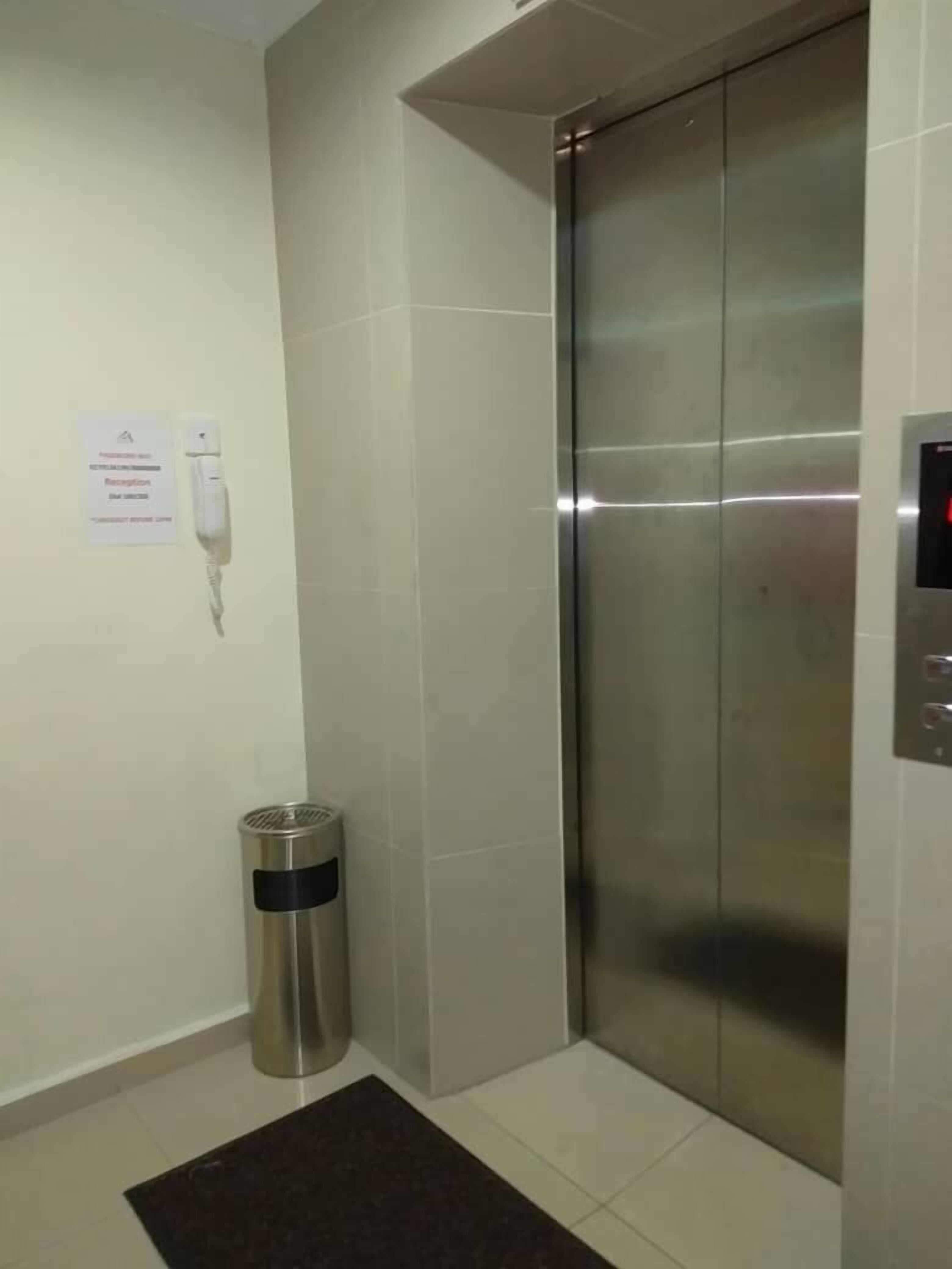 Shower, rainfall showerhead, towels