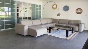 3-Bedroom Pool Villa | Coin séjour