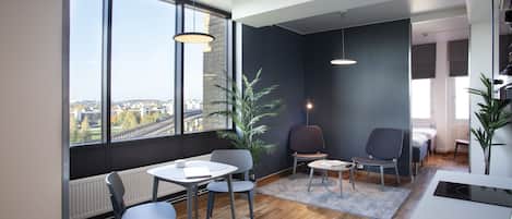 Family Studio with kitchenette | Premium bedding, individually decorated, blackout drapes, soundproofing