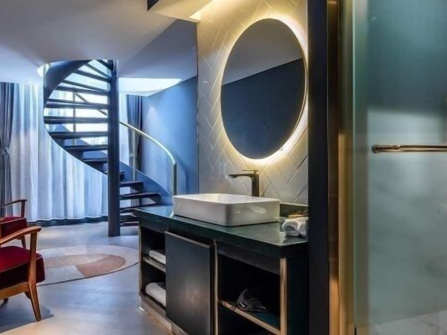 Loftsrom – design | Minibar, safe på rommet, individuelt dekorert og individuelt innredet