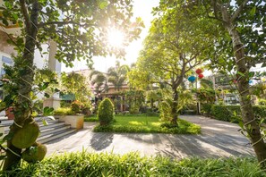 Property entrance - Chi Thanh Villa (Da Nang)