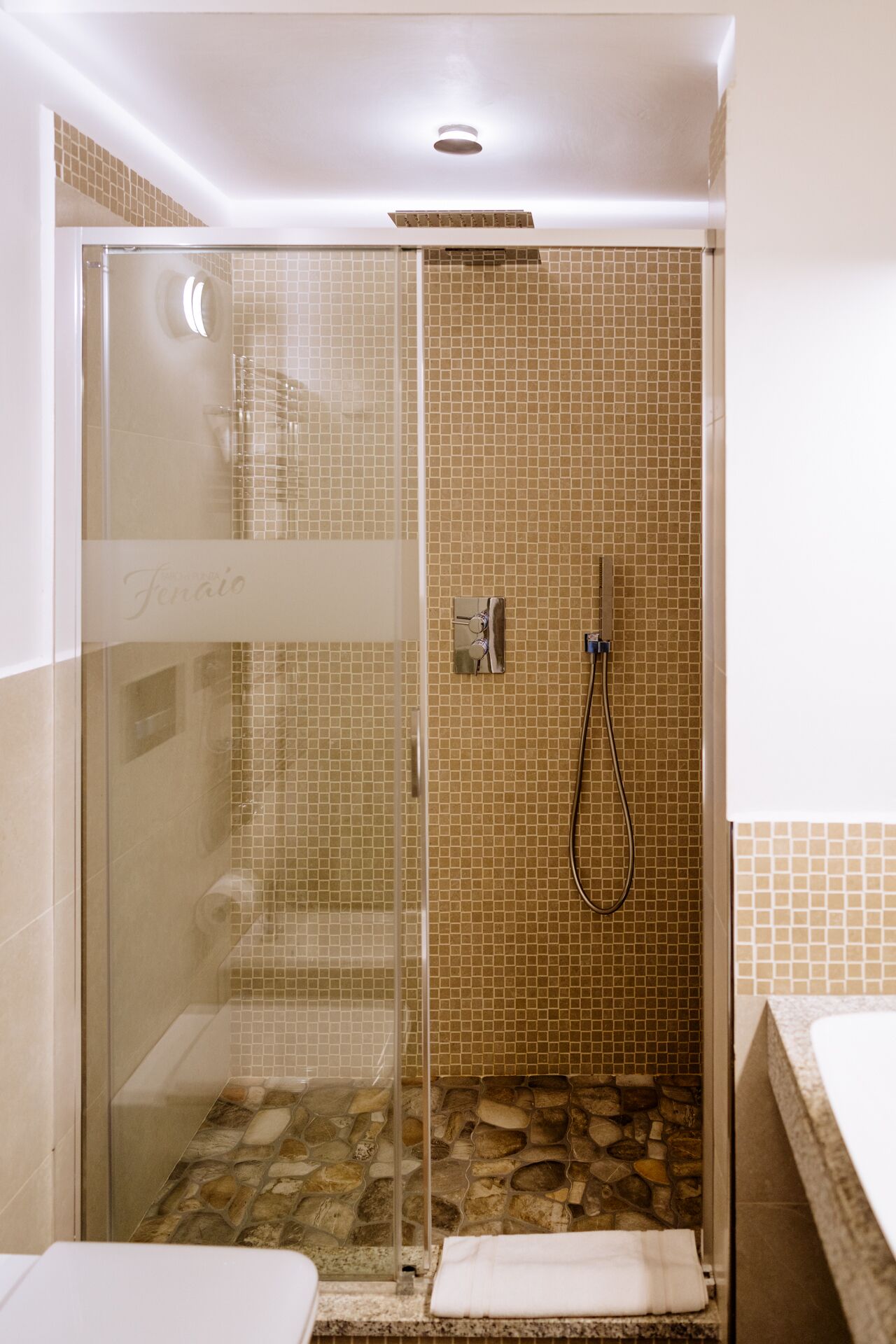 Camera Comfort, aria condizionata, vista mare | Doccia