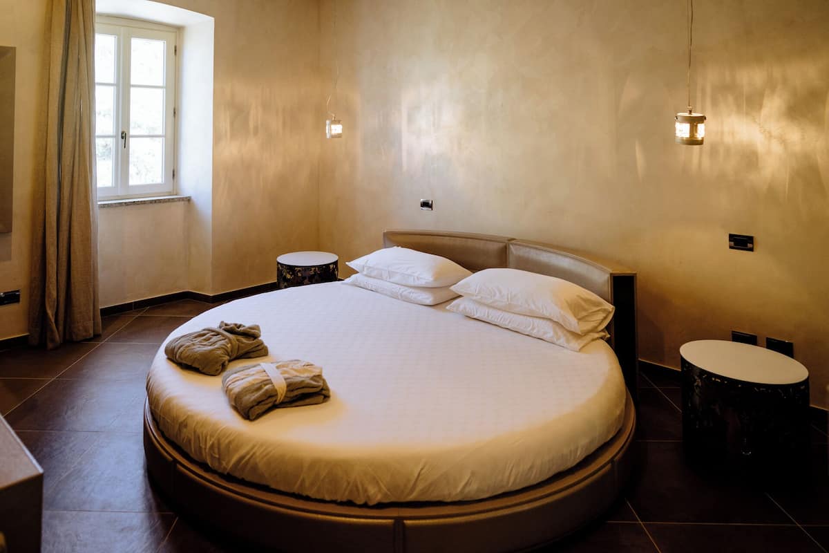 Minibar, in-room safe, desk, soundproofing