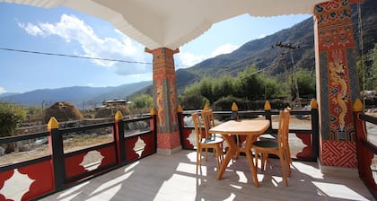 Karmaling Homestay caters as both a private room and serviced apartment B