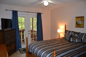 3 bedrooms, internet, bed sheets