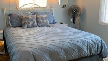 4 bedrooms, free WiFi, bed sheets