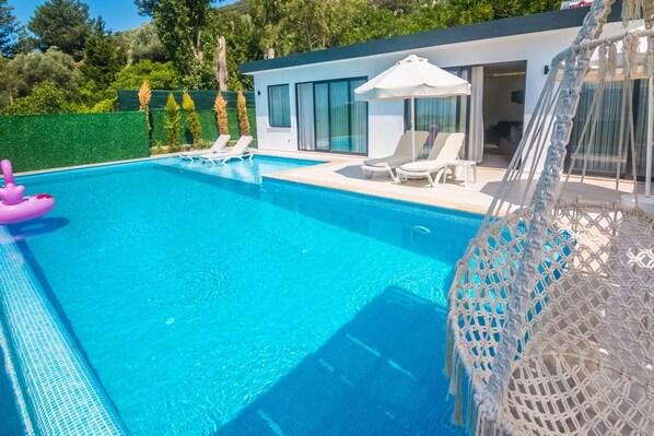 Utomhuspool