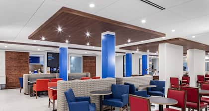 Holiday Inn Express & Suites Madison by IHG