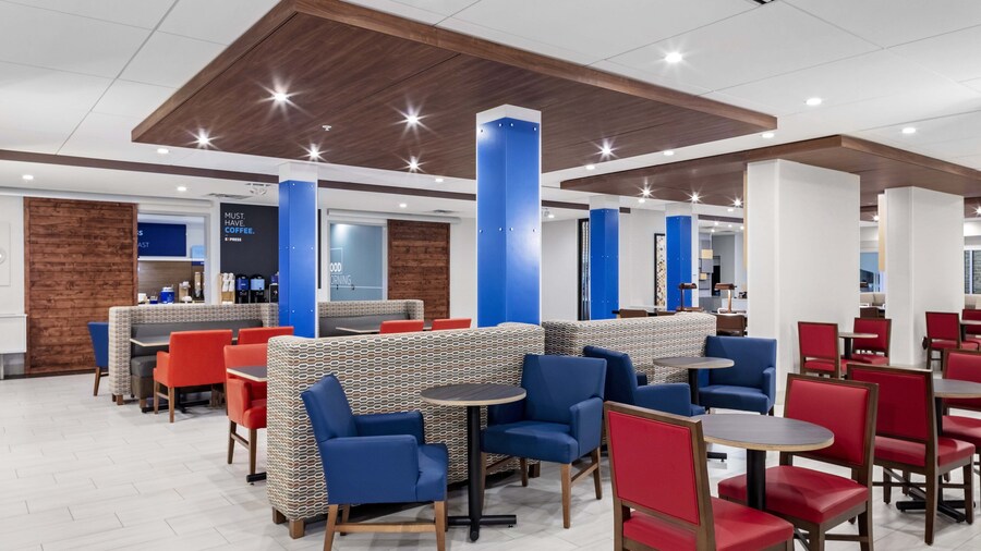 Holiday Inn Express & Suites Madison by IHG