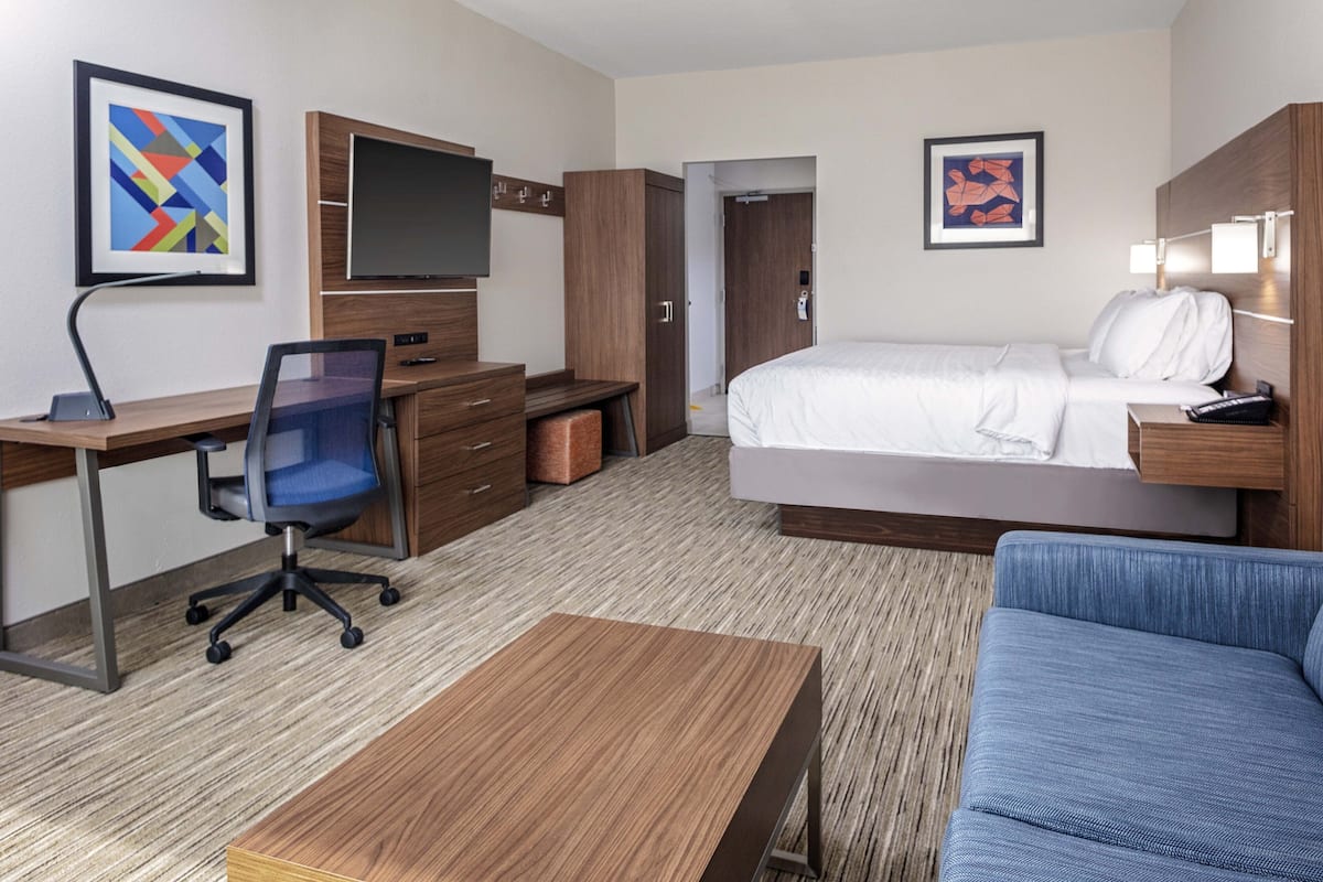 Suite, 1 King Bed