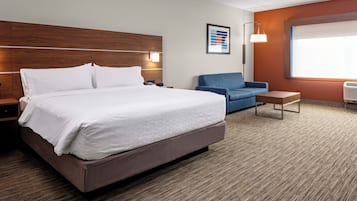 Een kluis op de kamer, een bureau, een laptopwerkplek