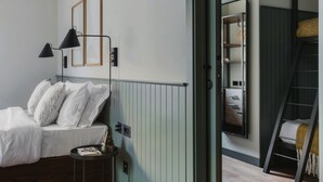 Familiesuite | 2 soverom, sengetøy av topp kvalitet, senger med overmadrass og minibar