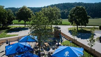 Mittagessen und Abendessen, lokale Küche