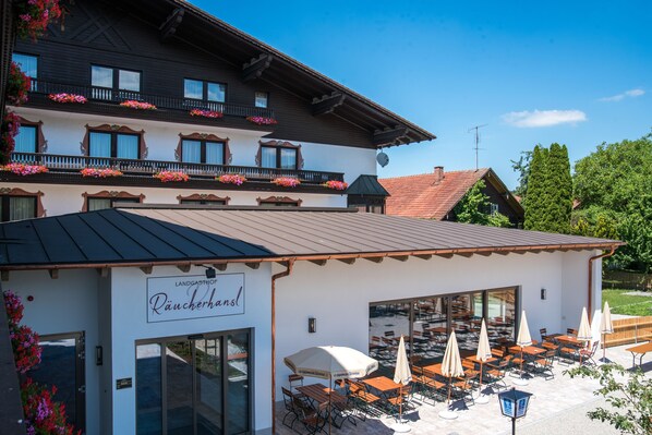 Majoituspaikan sisäänkäynti