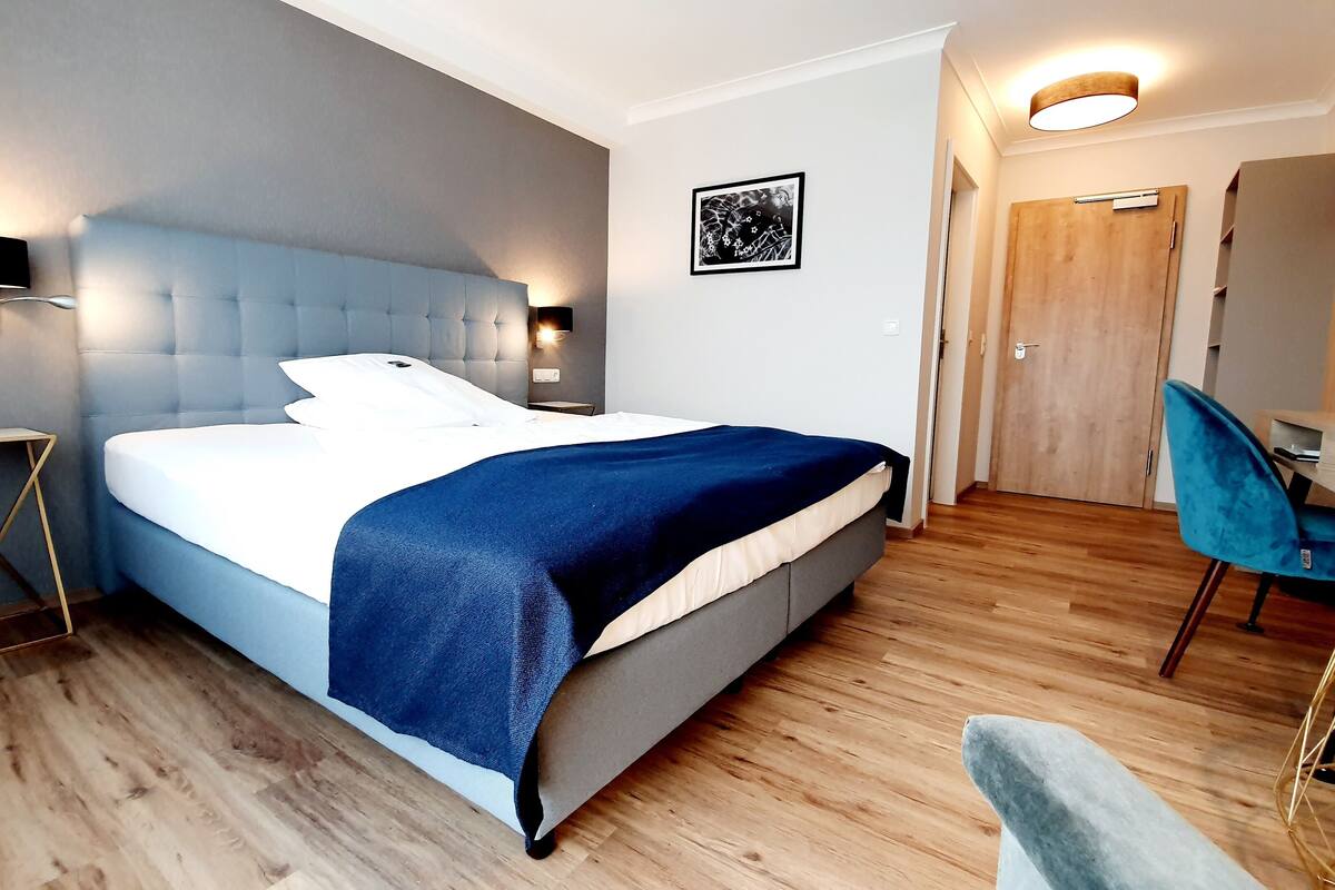 In-room safe, desk, blackout drapes, free WiFi