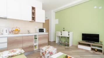 Leilighet (Apartments Marmo - Deluxe One Bedroom) | Oppholdsrom | Flatskjerm-TV