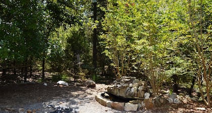 9SalvLn | Lake Balboa Area | Home | Sleeps 10
