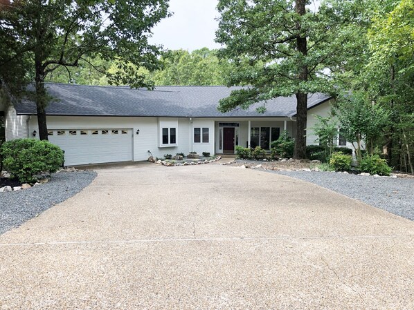 Exterior - 9SalvLn | Lake Balboa Area | Home | Sleeps 10 (Hot Springs Village)