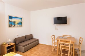 Studio (Apartments Bibijana- Premium Studio A) | Ruokasali