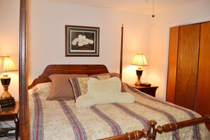 3 chambres, accès à Internet, literie fournie