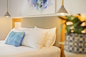 Economy Double Room Upper Level, Room2 - Airlie Guest House (Airlie Beach)
