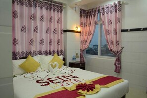Standard Room, Multiple Beds, Non Smoking, River View | Premium bedding, blackout drapes, rollaway beds, free WiFi - Sein Hotel (Katha)