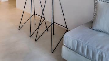 Suite Deluxe, 1 chambre, bain Ă remous, vue mer | Restauration dans la chambre