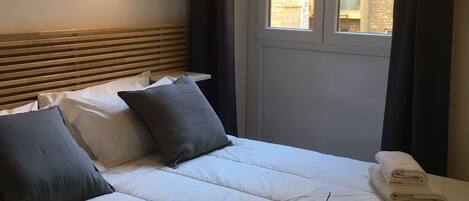 Minibar, Zimmersafe, Verdunkelungsvorhänge, Bügeleisen/Bügelbrett