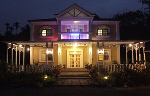 Exterior - Chambord Castle (Gukeng)