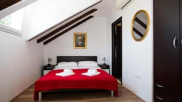 Double Room (Villa Mia - Double Room) | Interior