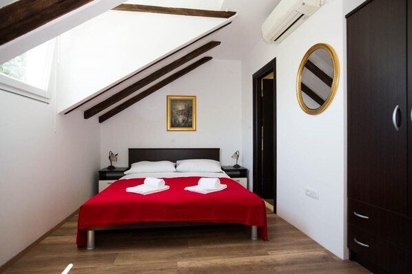 Double Room (Villa Mia - Double Room) | Interior